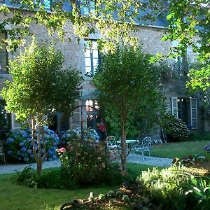 La Demeure Du Collectionneur Maison d'hôtes Quintin