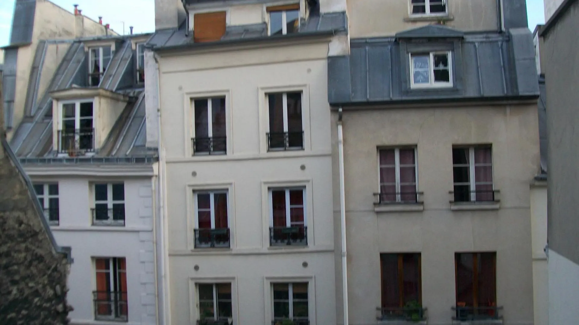 Bed & Breakfast Chambre D'Hote Des Artistes Paris